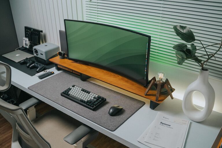Tips for Creating a Clutter-Free and Efficient Home Workspace